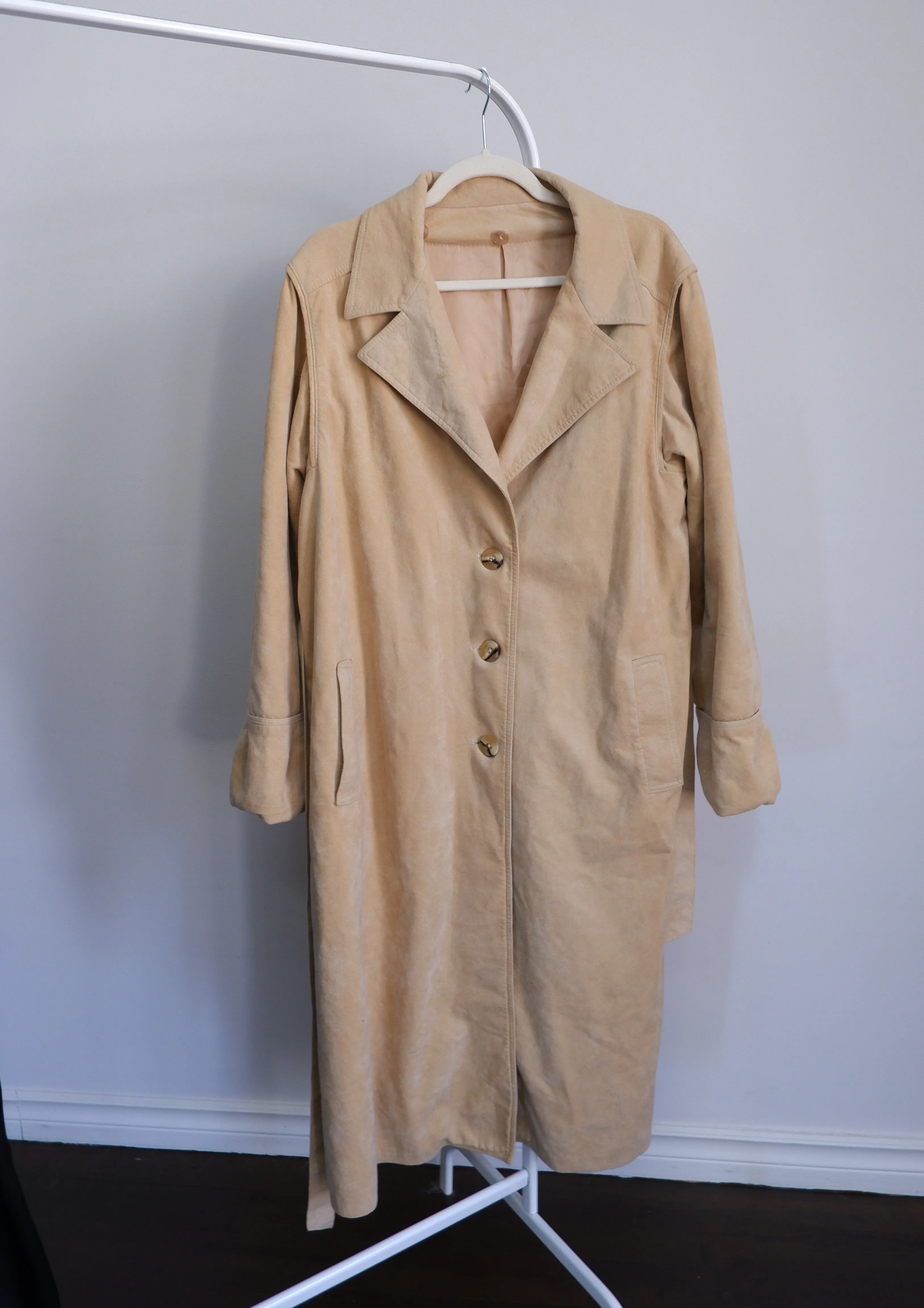 70s Warm Beige Belted Microsuede Trenchcoat - XL