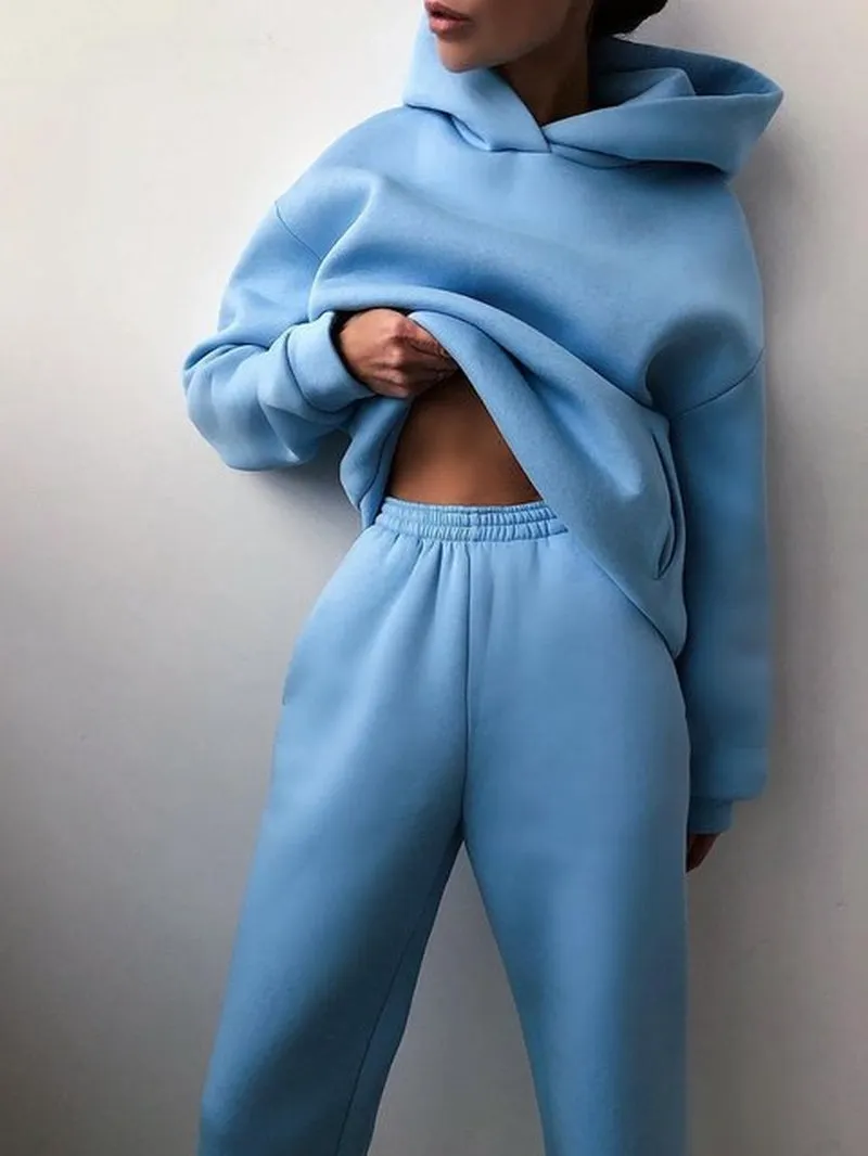 Cozy Chic: Women's Oversized Fleece Two-Piece Set for Autumn/Winter 2021