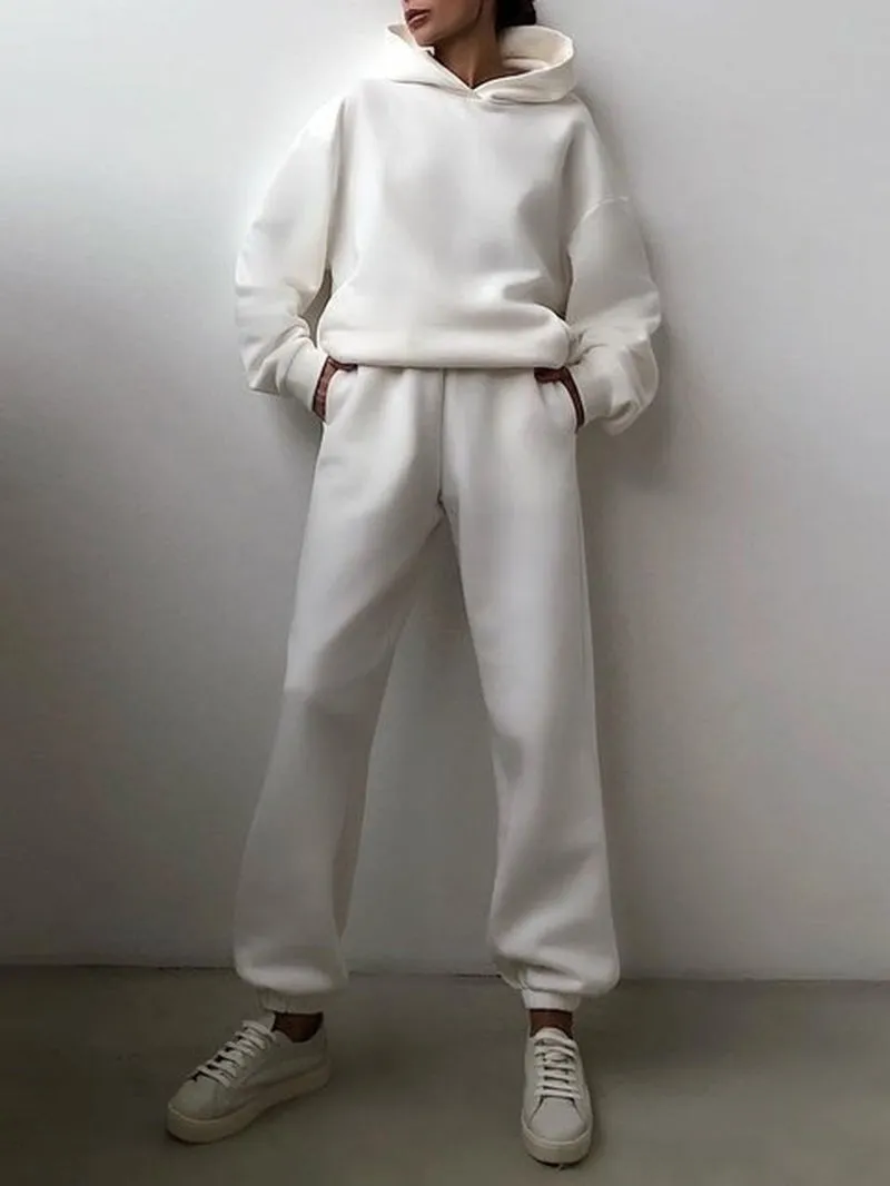 Cozy Chic: Women's Oversized Fleece Two-Piece Set for Autumn/Winter 2021