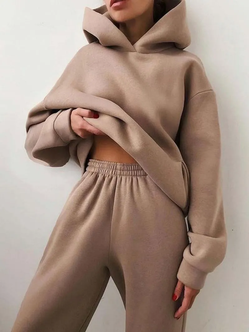 Cozy Chic: Women's Oversized Fleece Two-Piece Set for Autumn/Winter 2021