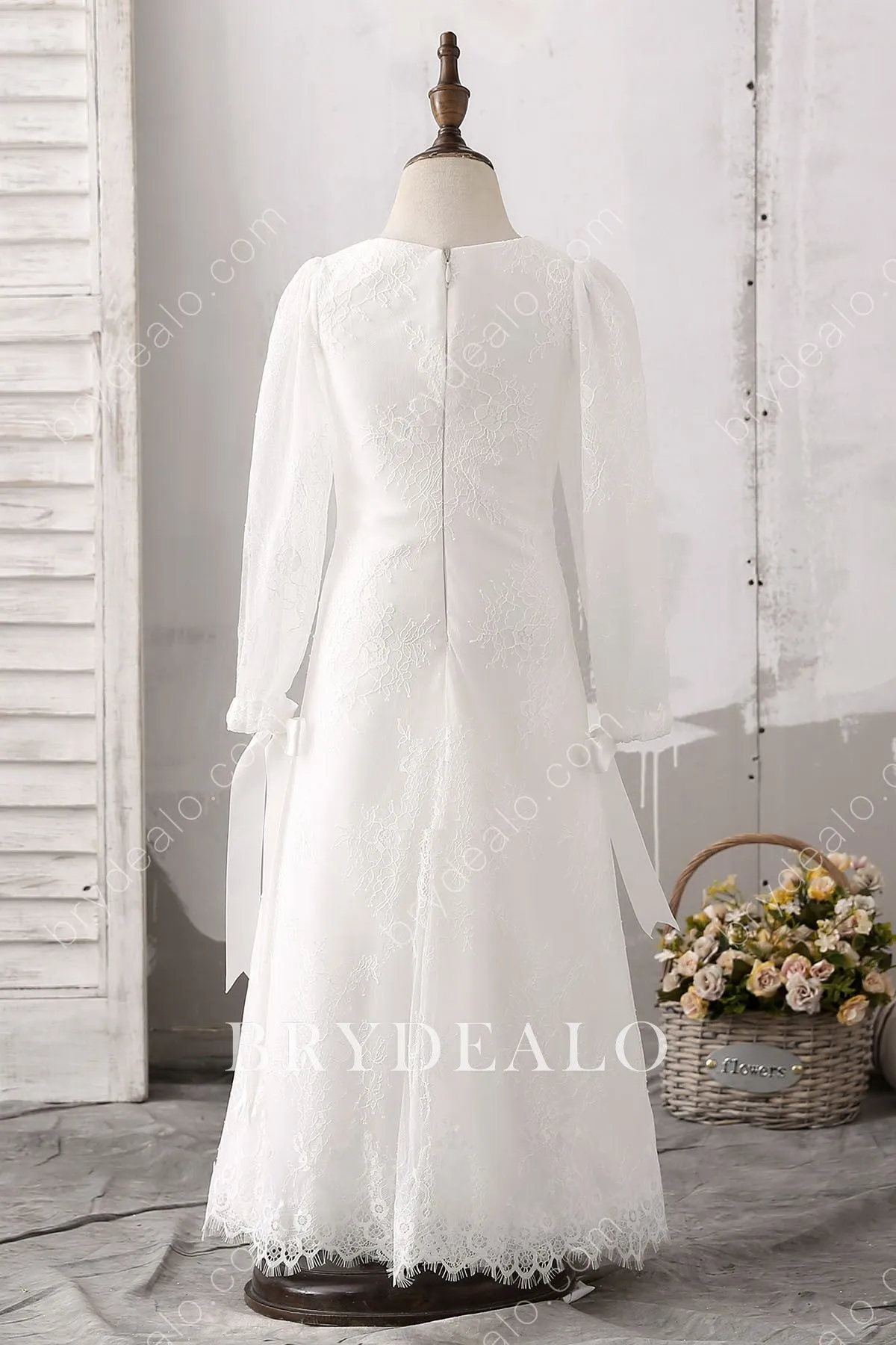 Elegant Long Sleeve Lace Floor Length Flower Girl Dress For Wedding