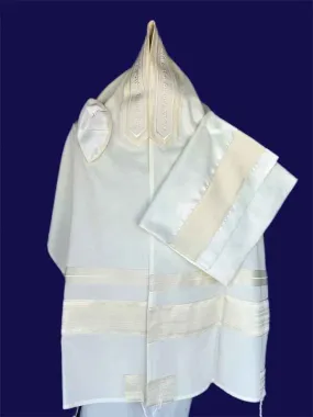 Elegant White Pattern Tallit