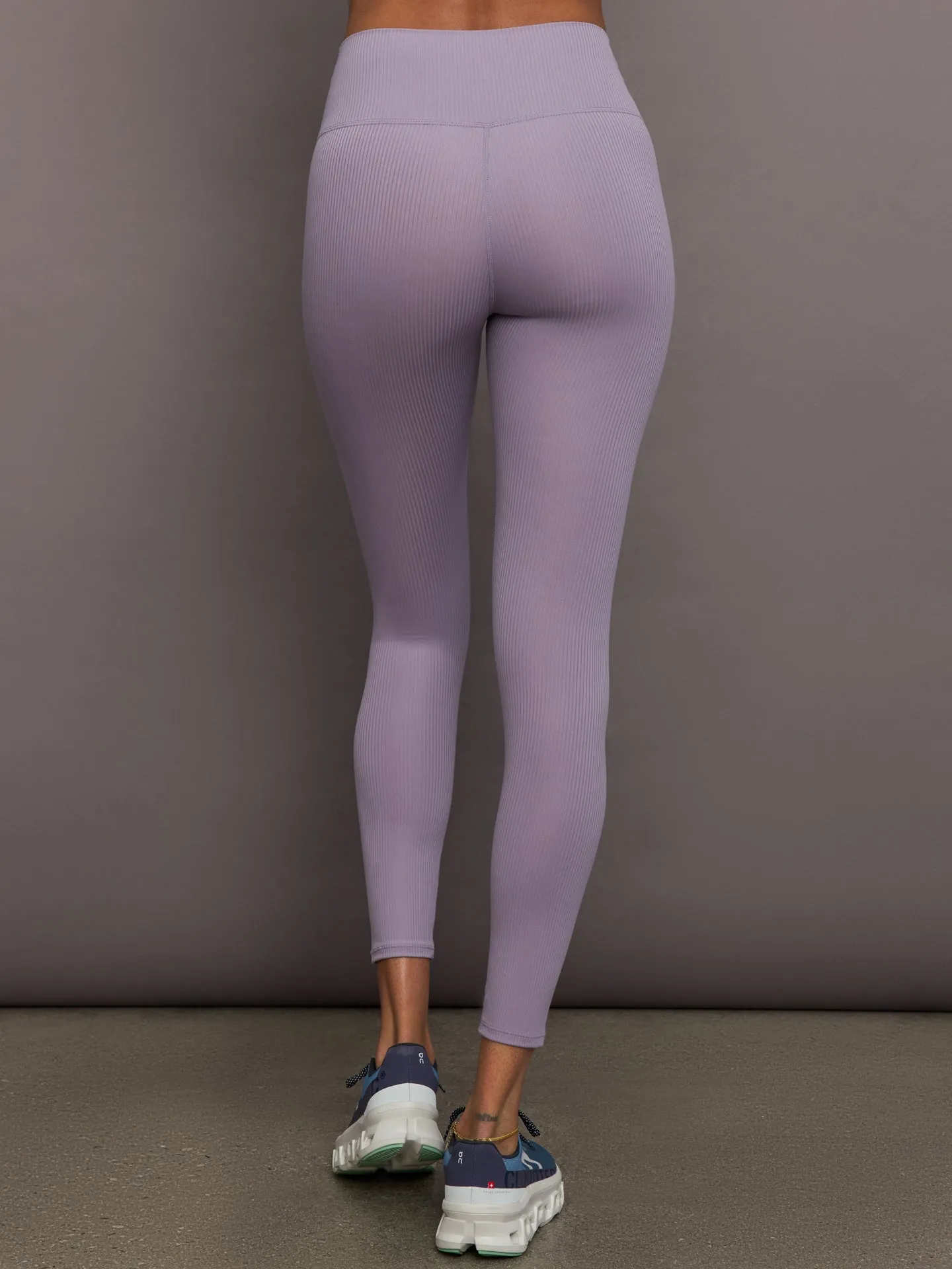 High Rise Legging in Ribbed Melt - Lavender Grey