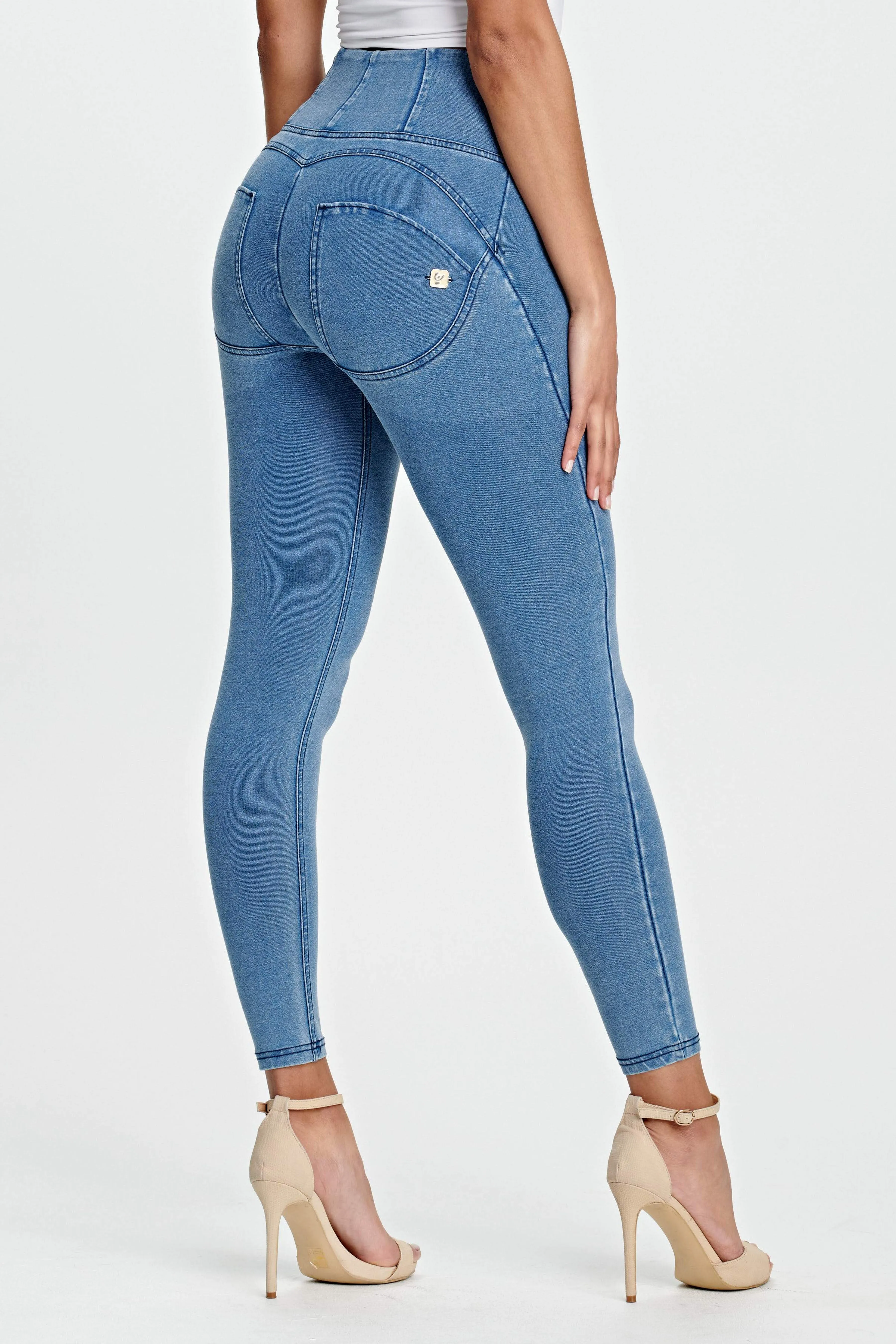 Light Denim High-Rise Ankle Fit Pants with Blue Stitch