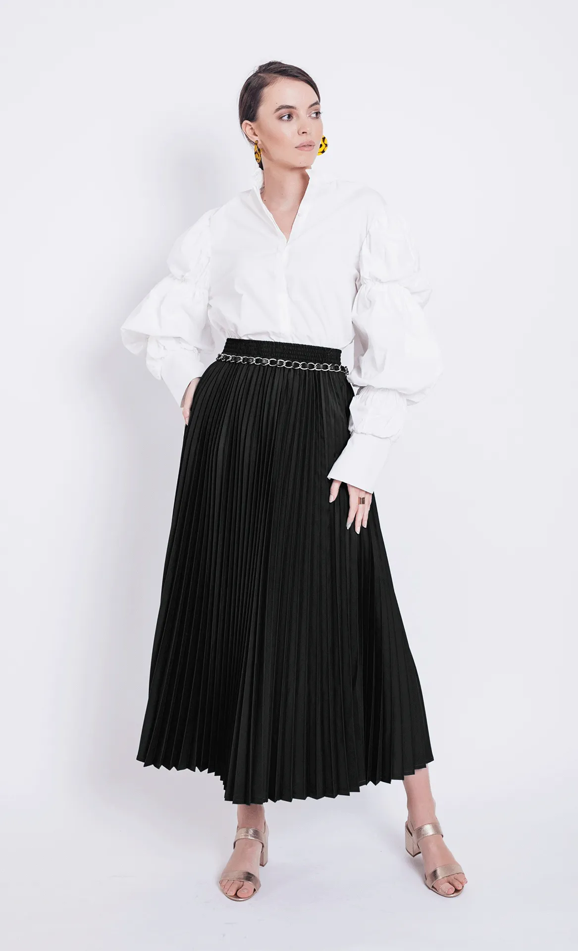 Nayla Pleated Skirt in Black