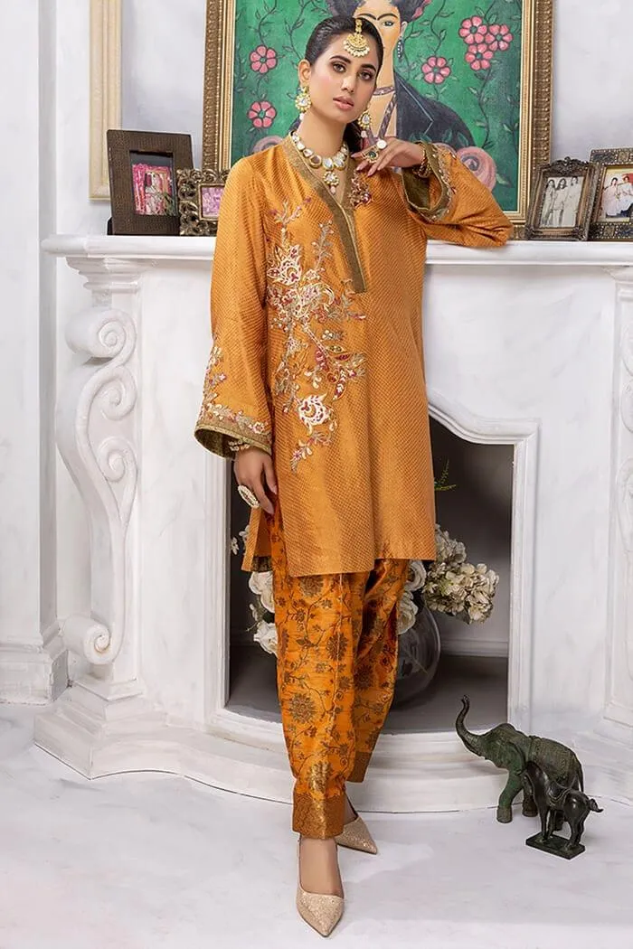 Nilofer Shahid - Sandstone  - Khushiyon Kay Maukay Collection